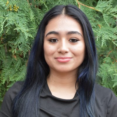 Peer Mentor Briana Rios smiling