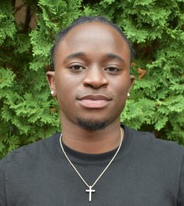 Peer Mentor Denzel Braimah smiling