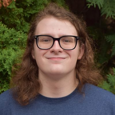 Peer Mentor Tanner Egbert smiling